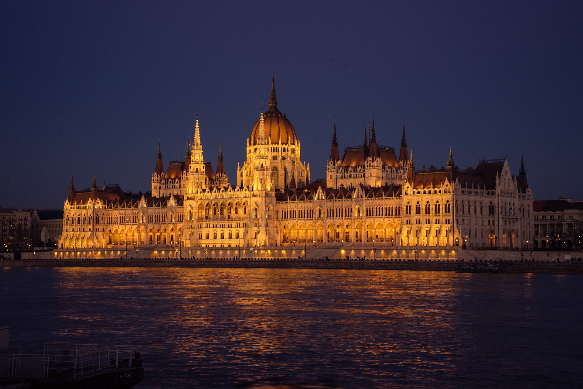 Budova maďarského parlamentu: Centrum politického dění
