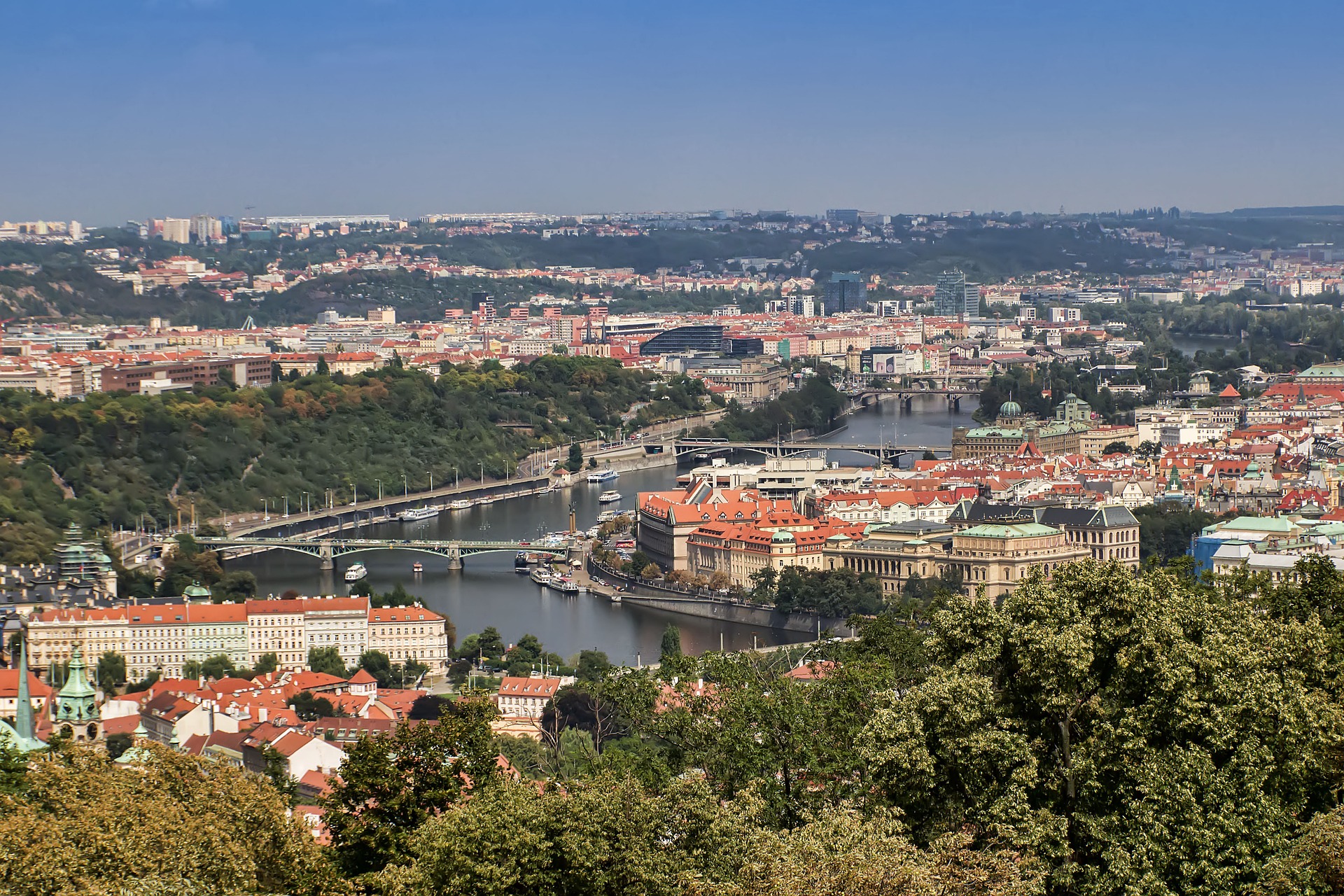 Vltava: Prozkoumání Prahy z paluby lodi