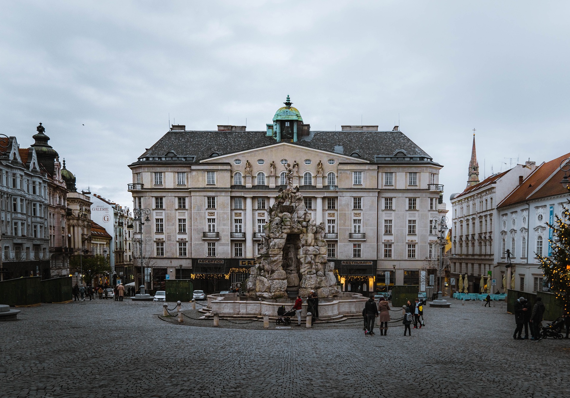 Brno: Město kontrastů a příběhů